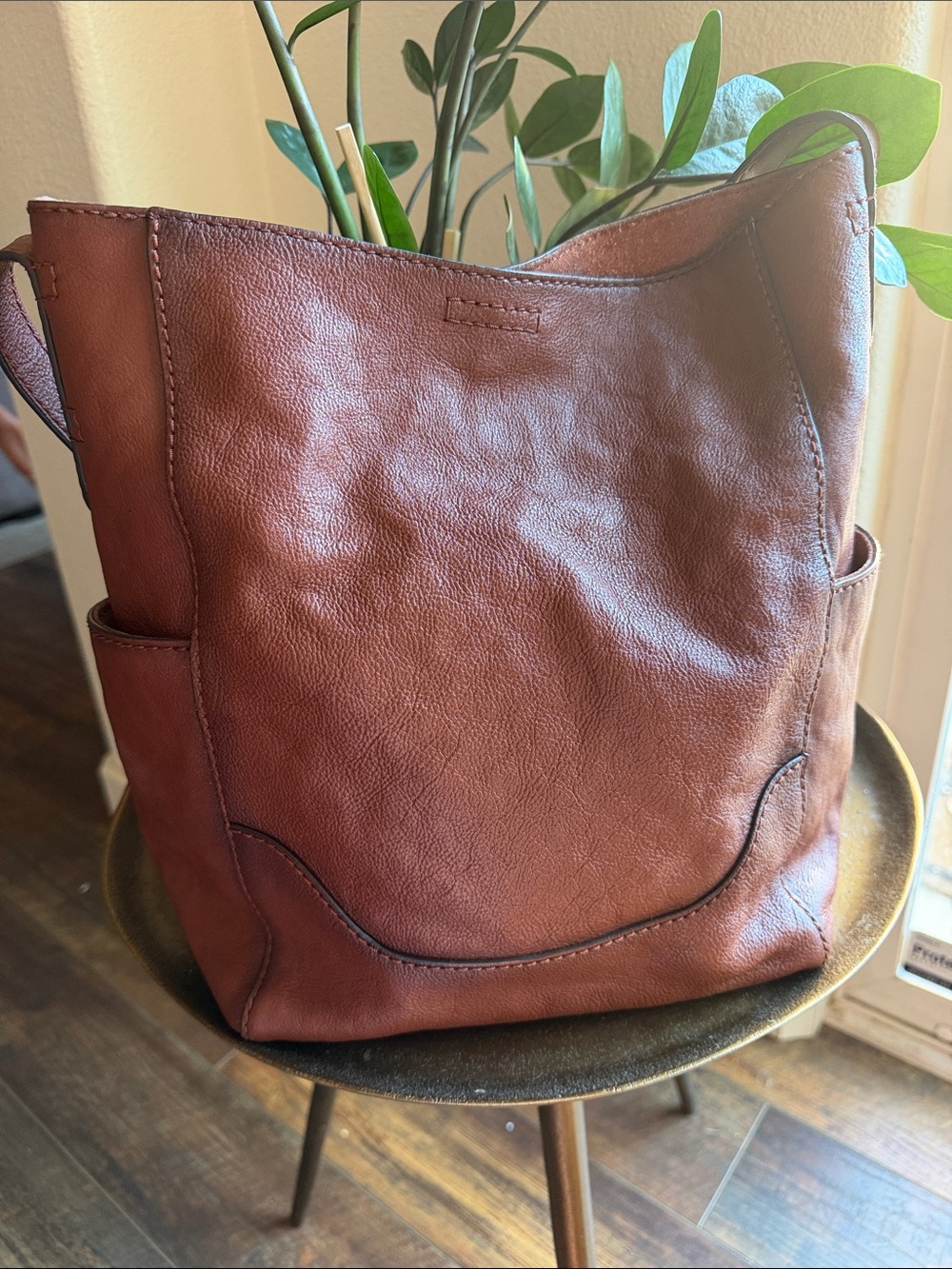 Frye Cognac Brown Leather Side Pocket Hobo Slouchy Boho Western Classic - Picture 4 of 9